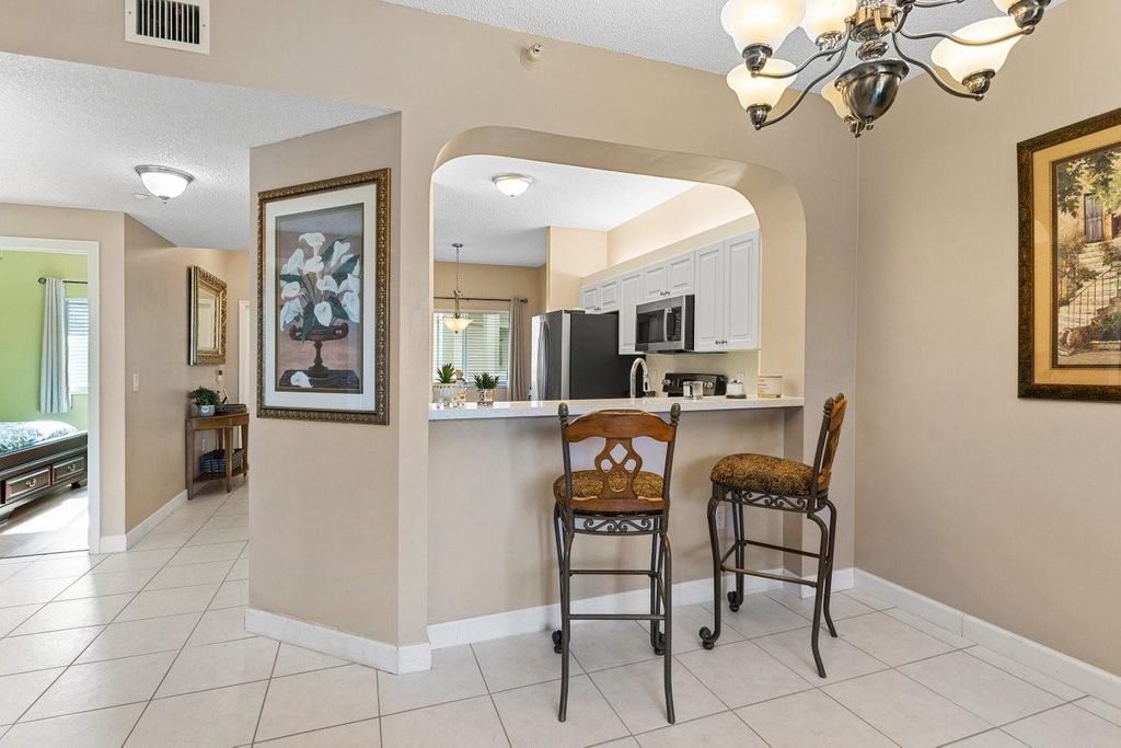7775 Southampton Terrace 310, Tamarac, FL 33321