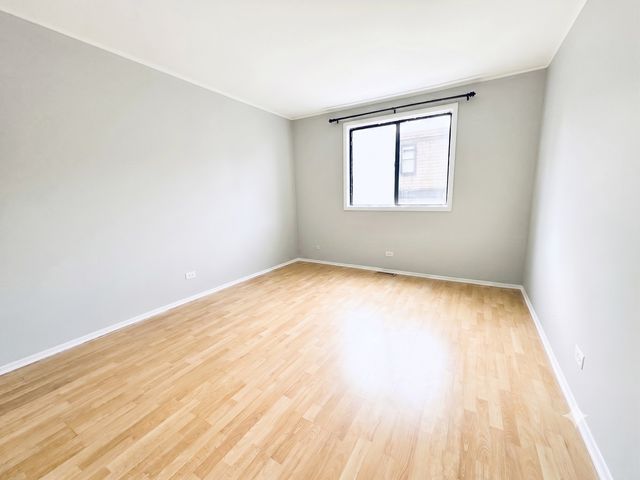 1750 Henley Street 25, Glenview, IL 60025