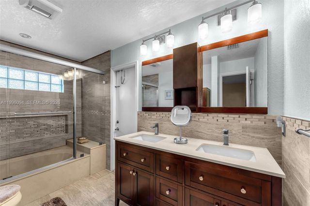 11018 SW 147th Pl, Miami, FL 33196