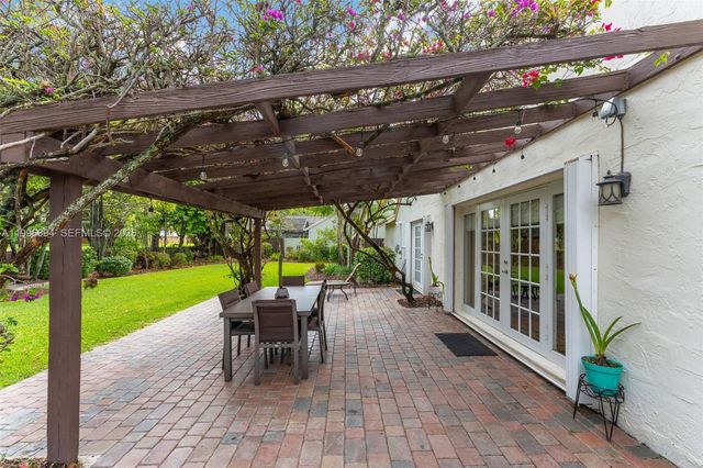 11018 SW 147th Pl, Miami, FL 33196