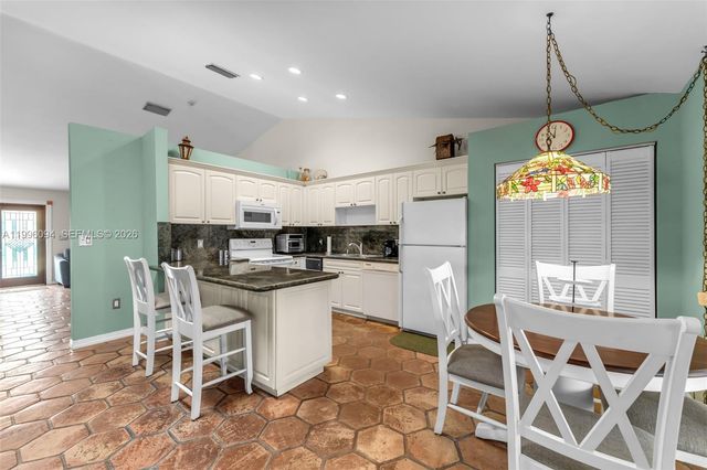 11018 SW 147th Pl, Miami, FL 33196