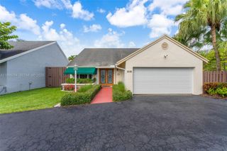 11018 SW 147th Pl, Miami, FL 33196