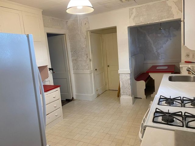 98 Lake St, Boston, MA 02135