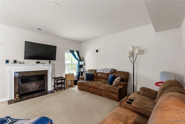 1256 N James Estates Dr, Henrico, VA 23231