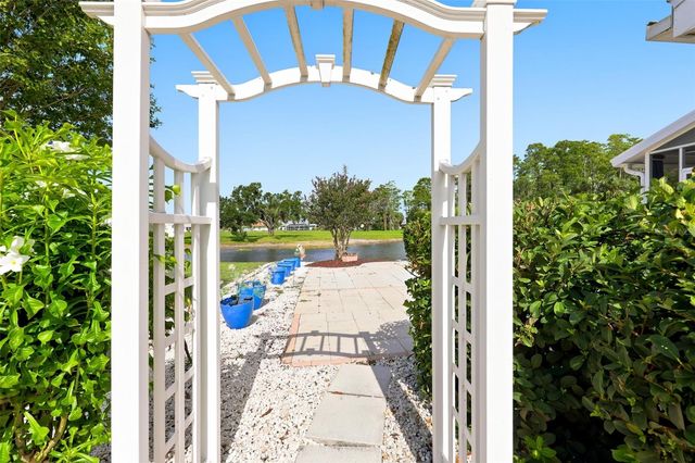 1002 EL RANCHO DRIVE, Sun City Center, FL 33573