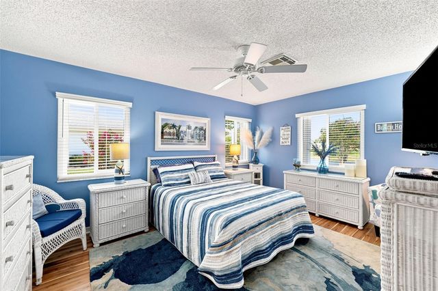 1002 EL RANCHO DRIVE, Sun City Center, FL 33573
