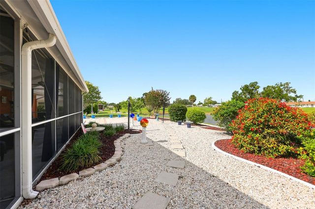 1002 EL RANCHO DRIVE, Sun City Center, FL 33573