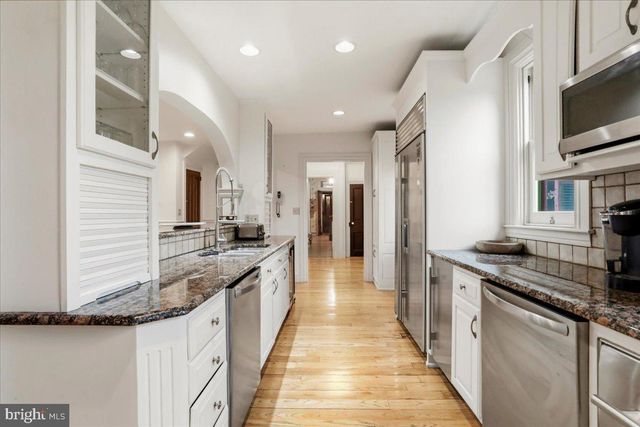 827 PHILADELPHIA AVENUE, Chambersburg, PA 17201