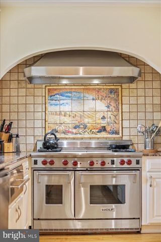 827 PHILADELPHIA AVENUE, Chambersburg, PA 17201