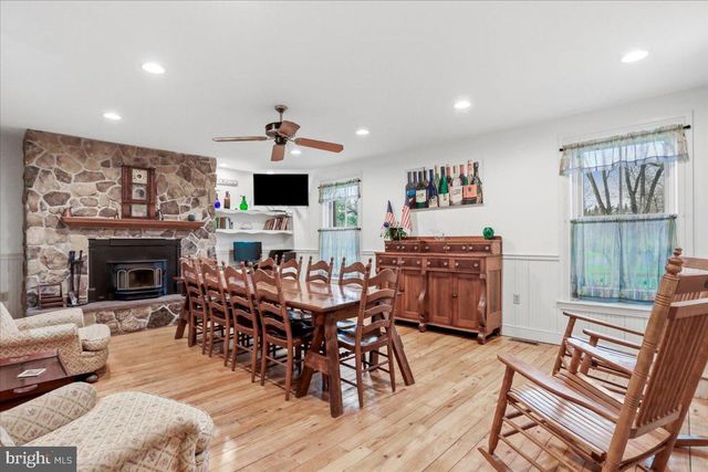 827 PHILADELPHIA AVENUE, Chambersburg, PA 17201