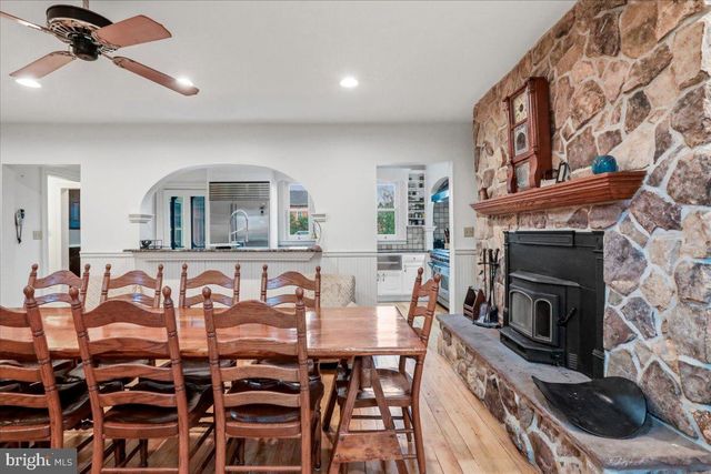 827 PHILADELPHIA AVENUE, Chambersburg, PA 17201