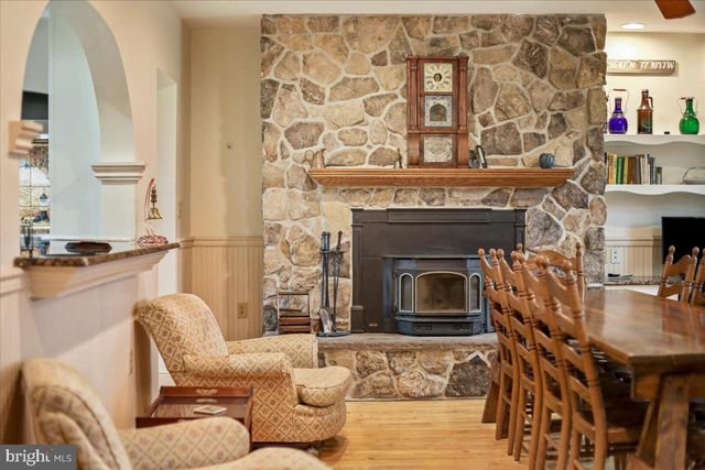 827 PHILADELPHIA AVENUE, Chambersburg, PA 17201