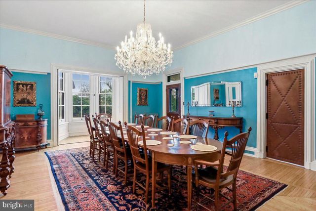 827 PHILADELPHIA AVENUE, Chambersburg, PA 17201