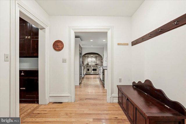 827 PHILADELPHIA AVENUE, Chambersburg, PA 17201