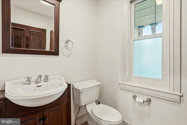 827 PHILADELPHIA AVENUE, Chambersburg, PA 17201