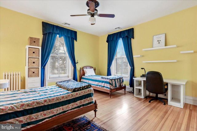 827 PHILADELPHIA AVENUE, Chambersburg, PA 17201