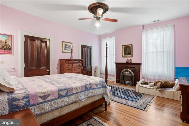 827 PHILADELPHIA AVENUE, Chambersburg, PA 17201