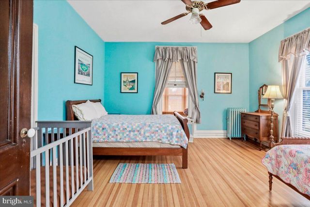 827 PHILADELPHIA AVENUE, Chambersburg, PA 17201