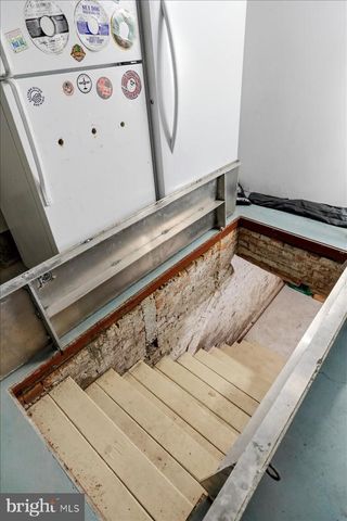 827 PHILADELPHIA AVENUE, Chambersburg, PA 17201