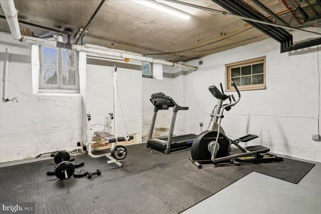 827 PHILADELPHIA AVENUE, Chambersburg, PA 17201