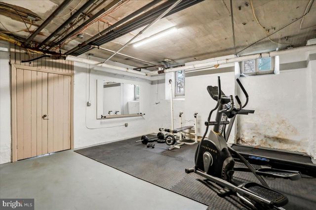 827 PHILADELPHIA AVENUE, Chambersburg, PA 17201