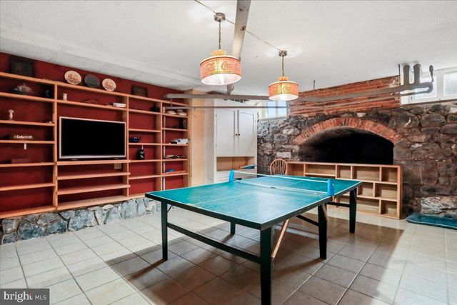 827 PHILADELPHIA AVENUE, Chambersburg, PA 17201