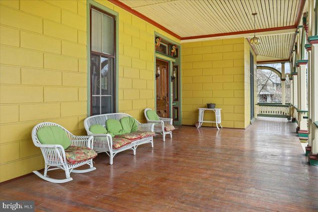 827 PHILADELPHIA AVENUE, Chambersburg, PA 17201