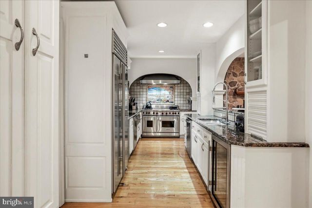 827 PHILADELPHIA AVENUE, Chambersburg, PA 17201