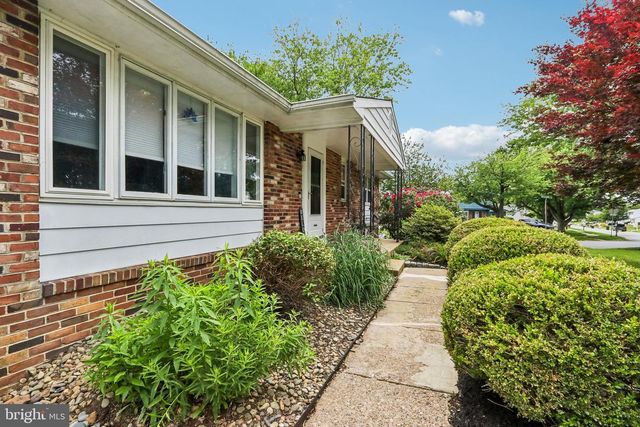 115 BREWSTER DR, Newark, DE 19711
