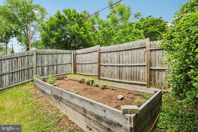 115 BREWSTER DR, Newark, DE 19711