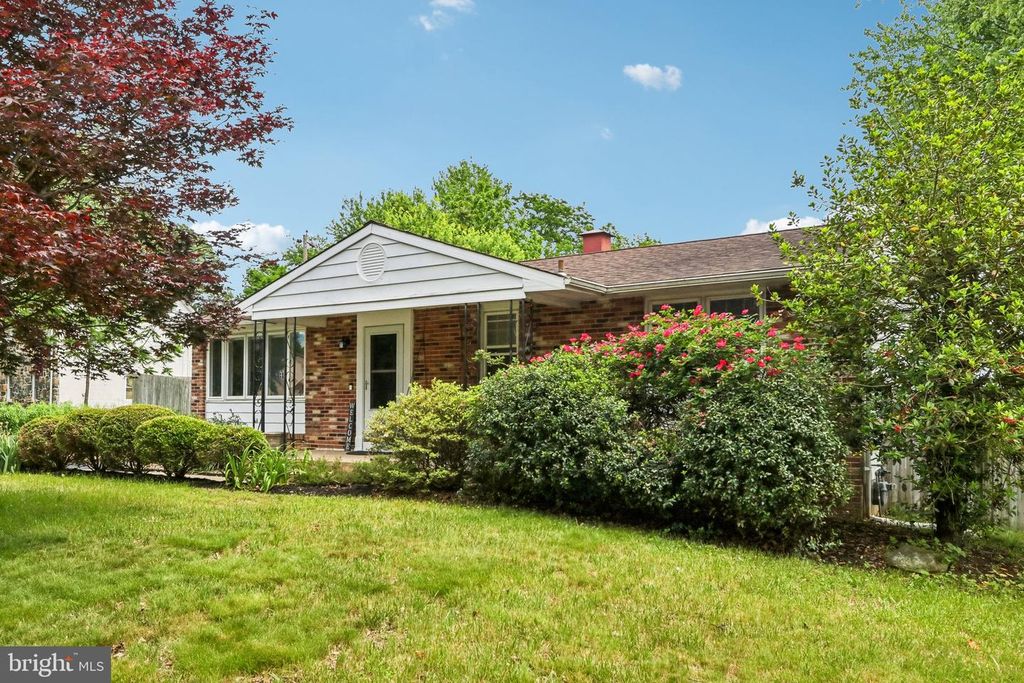 115 BREWSTER DR, Newark, DE 19711