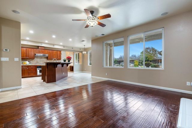 4674 N Arrow Ridge Way, Clovis, CA 93619