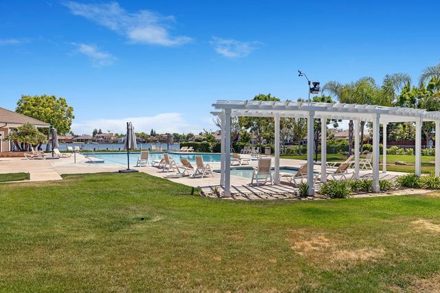 4674 N Arrow Ridge Way, Clovis, CA 93619