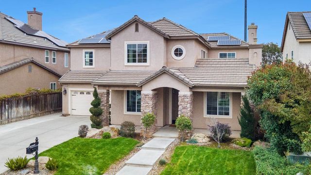 4674 N Arrow Ridge Way, Clovis, CA 93619
