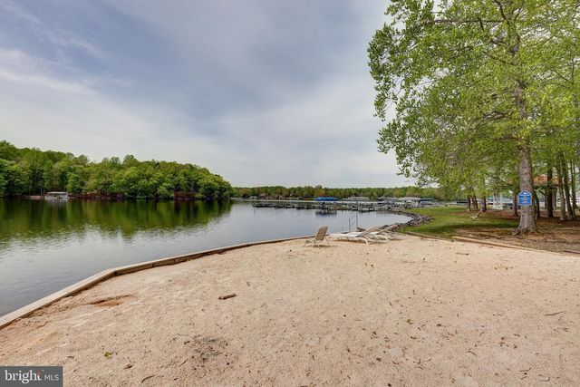 71 ALEXANDRA CIR, Bumpass, VA 23024