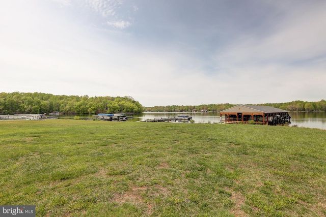 71 ALEXANDRA CIR, Bumpass, VA 23024