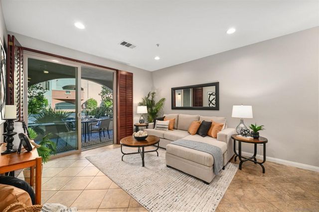 3877 Pell Place 108, San Diego, CA 92130