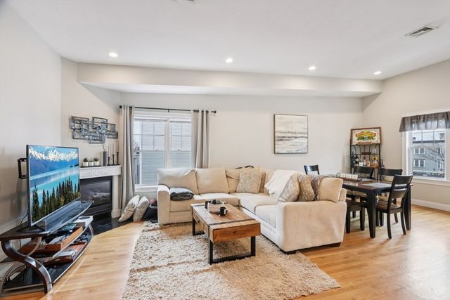 108 Emerson St 3, Boston, MA 02127