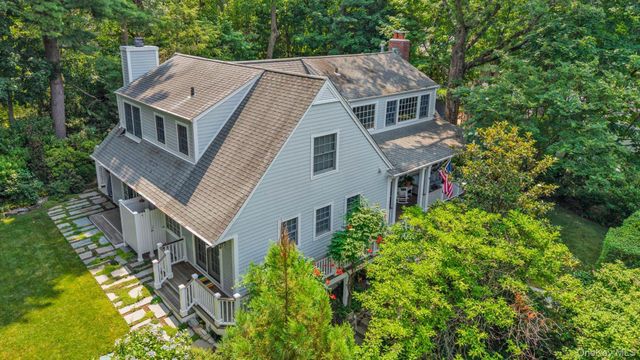 4 Sunset Lane, Port Washington, NY 11050