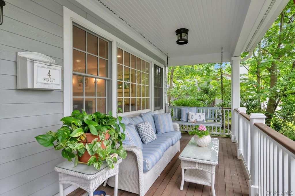 4 Sunset Lane, Port Washington, NY 11050 — photo 2