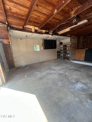 910 Robertson Street, Kingsport, TN 37660