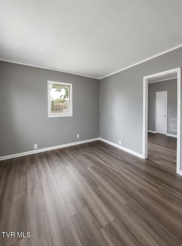 910 Robertson Street, Kingsport, TN 37660