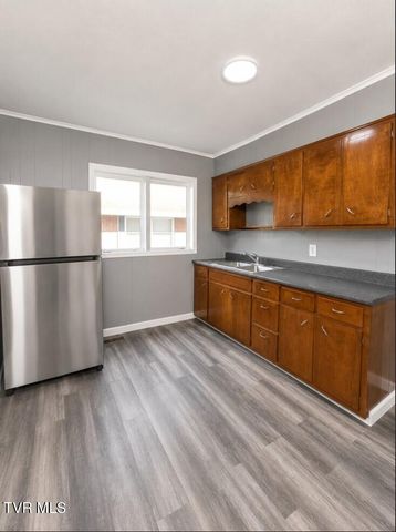 910 Robertson Street, Kingsport, TN 37660