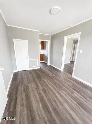 910 Robertson Street, Kingsport, TN 37660