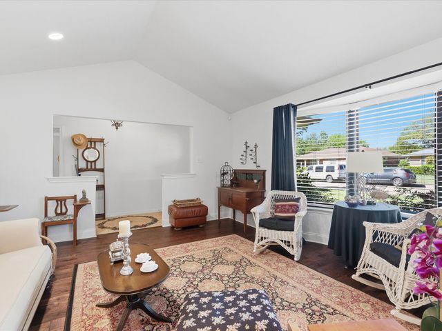 5320 Elkridge Drive, Dallas, TX 75227