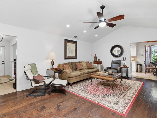 5320 Elkridge Drive, Dallas, TX 75227