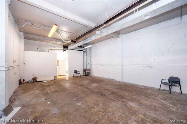 13940 Gratiot Avenue, Detroit, MI 48205