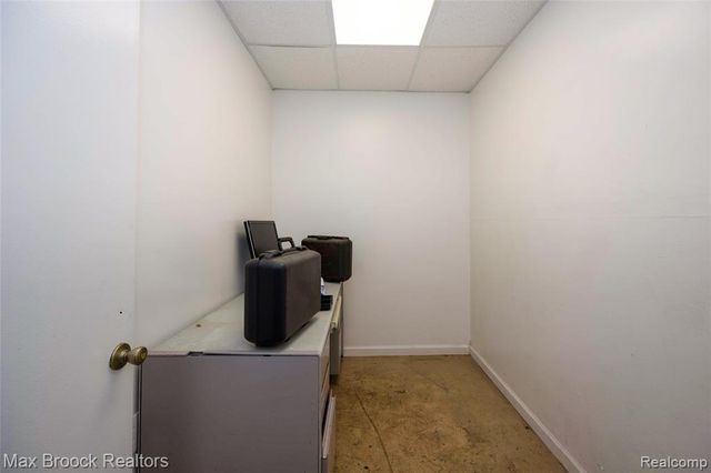 13940 Gratiot Avenue, Detroit, MI 48205