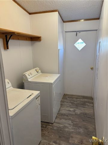 3676 N Avra Road, Golden Valley, AZ 86413