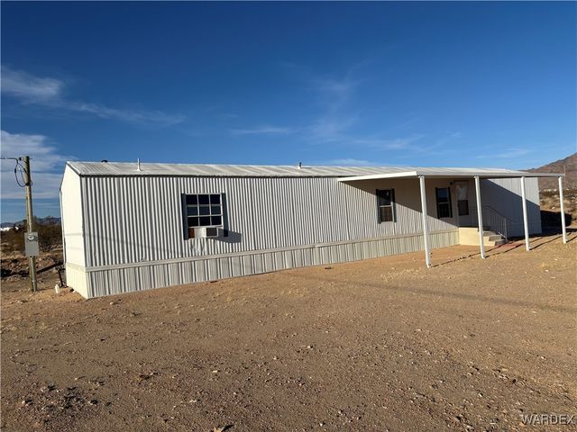 3676 N Avra Road, Golden Valley, AZ 86413